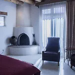 Bishop\'S Scenic Views Two-Bedroom Condo